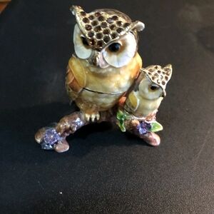 Mother Owl & Baby Owlet Hinged Enamel Rhinestone Trinket Box Magnet Closure